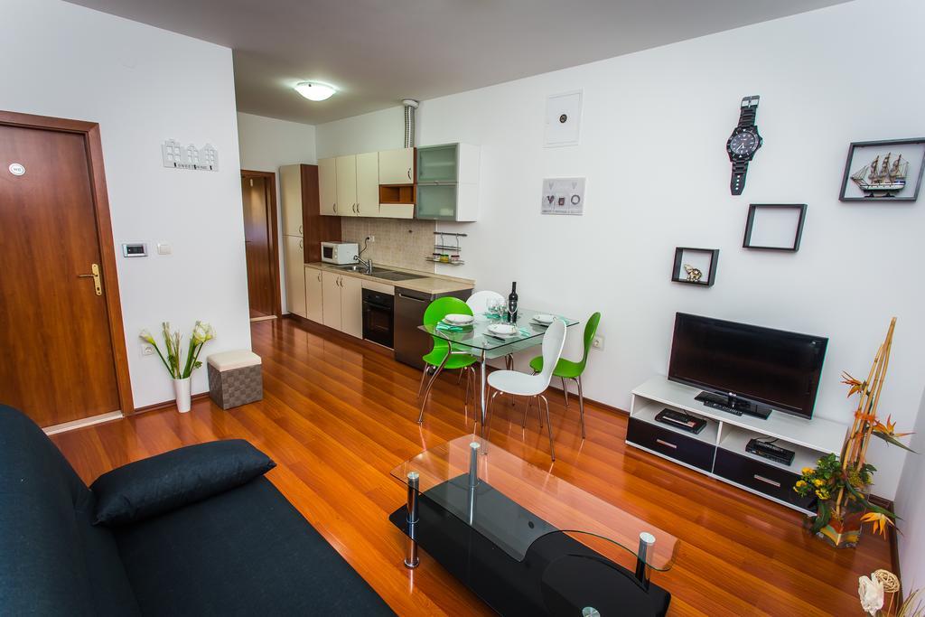 Apartman Nikolic 2 Apartman Kaštela Kültér fotó